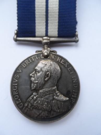 DISTINGUISHED SERVICE MEDAL TO VINCENT-CHIEF YEOMAN OF SIGNALS-H.M.S. PENELOPE 1916-17