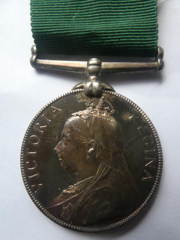 VOLUNTEER LONG SERVICE MEDAL-VICTORIA-UN-NAMED AS ISSUED