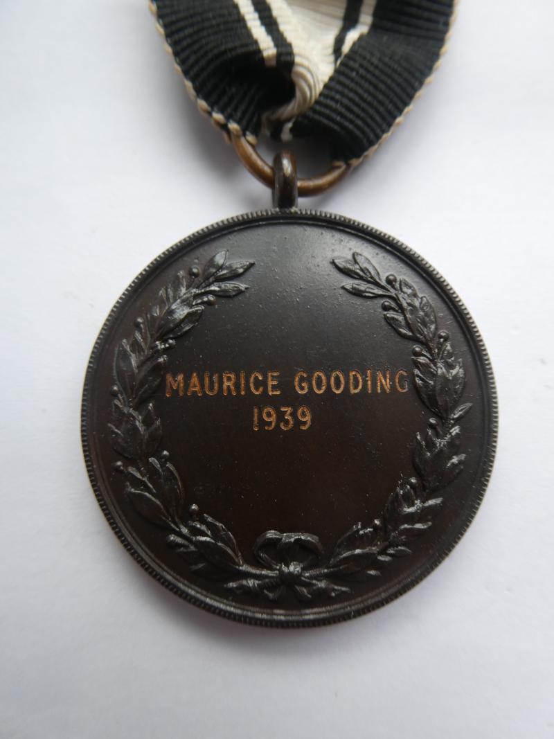SOUTHERN RAILWAYS CENTRE OF ST.JOHN AMBULANCE ASSOCIATION BRONZE MEDAL WITH 7 YEARS CLASP-NAMED TO: MAURICE GOODWIN 1939