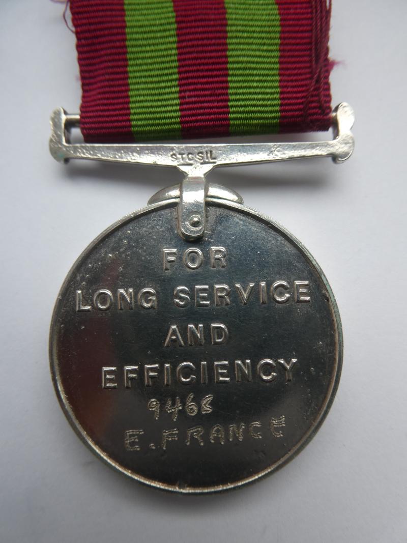 NEW ZEALAND LEGION OF FRONTIERSMEN SILVER MEDAL FOR LONG SERVIVE AND EFFICIENCY BY MAYER AND KEAN-NAMED TO E FRANCE