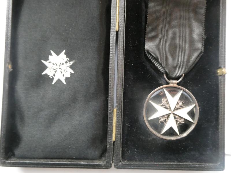 ORDER OF ST JOHN-SERVING BROTHERS BREAST BADGE -IN ORIGINAL BOX OF ISSUE