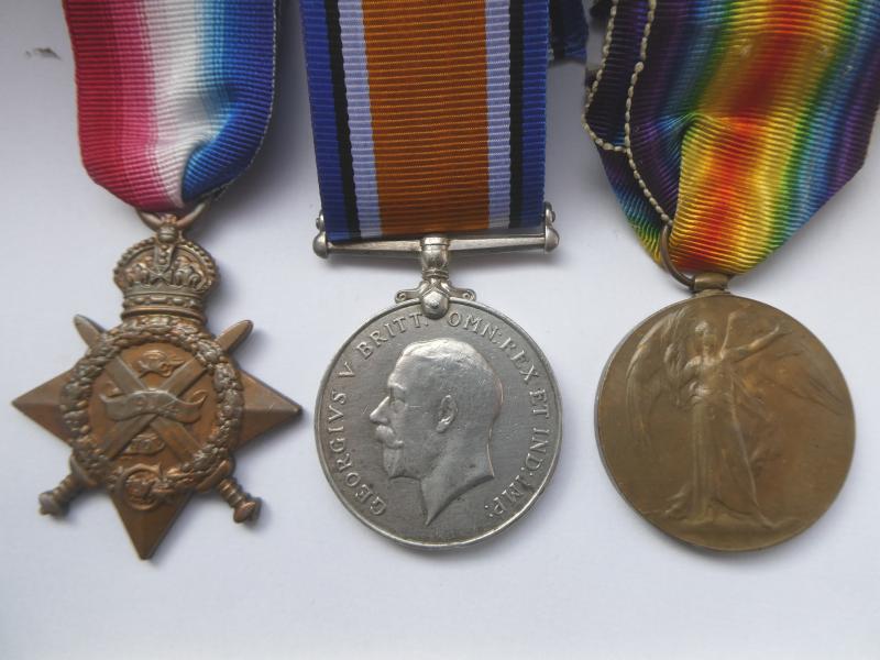 1914 STAR TRIO-TO DAVIS-2ND LINCOLNSHIRE REGT