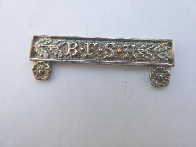 ORIGINAL SCROLLED ORNATE TOP SUSPNSION CLASP FOR THE BRITISH FIRE SERVICES ASSOCIATION MEDAL