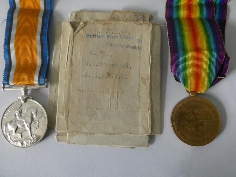 BRITISH WAR AND VICTORY MEDALS-BRONZE MEMORIAL PLAQUE AND MEMORIAL SCROLL TO BROOMHEAD-HOOD BTN ROYAL NAVAL DIVISION-KILLED IN ACTION ON 24/03/1018